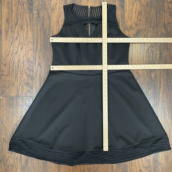 City Chic Dress Medium Women's 18 Black Mesh Inset Illusion Keyhole Sleeveless - Picture 7 of 11